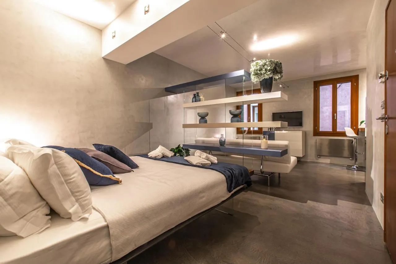 Ferienwohnung Studio San Marco R&R Venedig